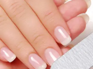 uñas frágiles porque