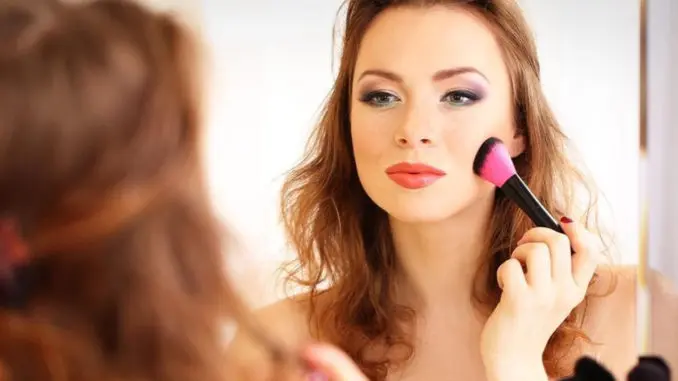 automaquillaje « Errores de belleza que hacen que parezcas mayor