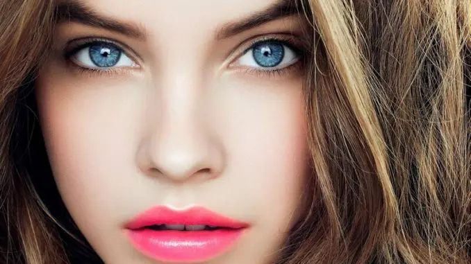Trucos para realzar ojos azules